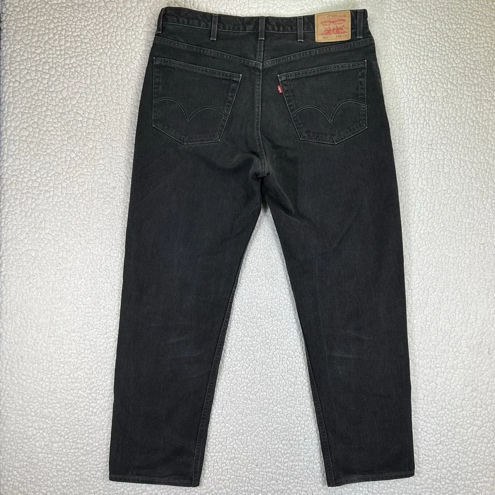 VTG Levi's 550 Relaxed Jeans Men's 38x32‎ USA Made Black Streetwear Grunge Y2K